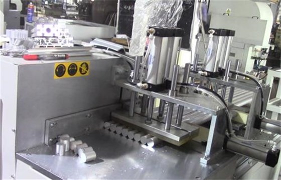 全自動切鋁機 全自動切鋁機
