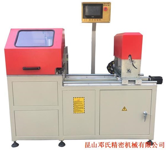 全自動鋁材切割機(jī)